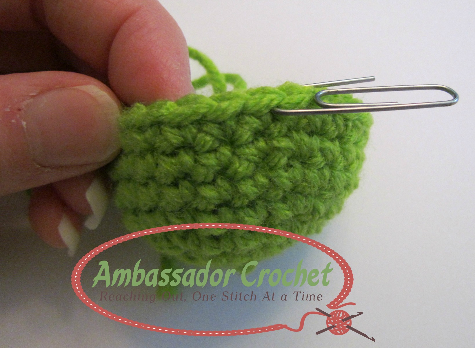 How to Use a Stitch Marker in Crochet